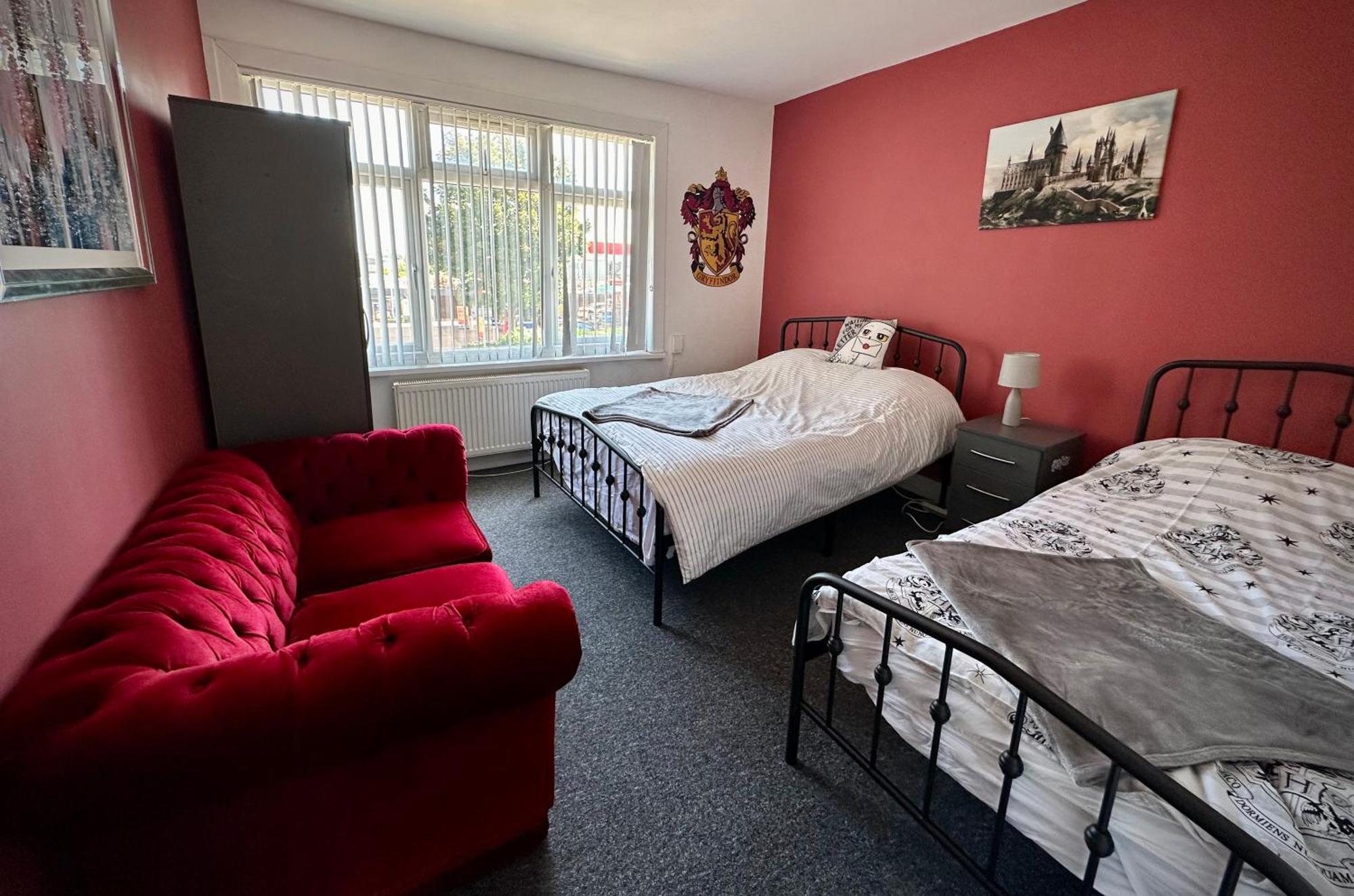 Wizards Corner Spacious 3 Bed Near Watford Junction Exterior photo